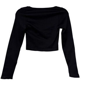OQQ Black Long Sleeve Crop Top – Size M